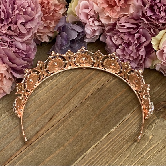 Stunning Greek Goddess Crystal Bridal Tiara Crown - Picture 15 of 16